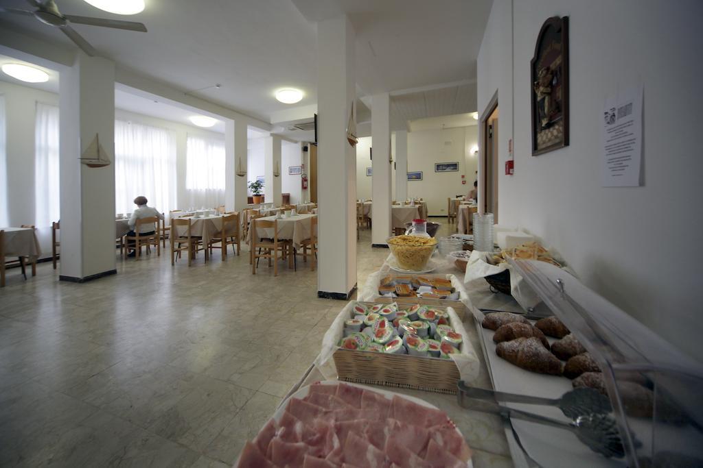 Oxford Hotell Rimini Exteriör bild